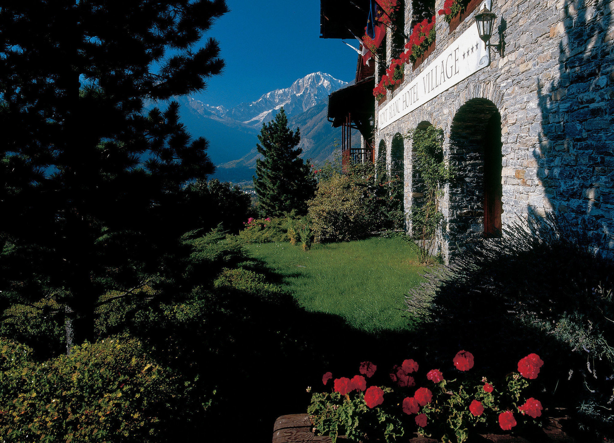 Relais Mont Blanc Hotel & Spa La Salle Eksteriør bilde
