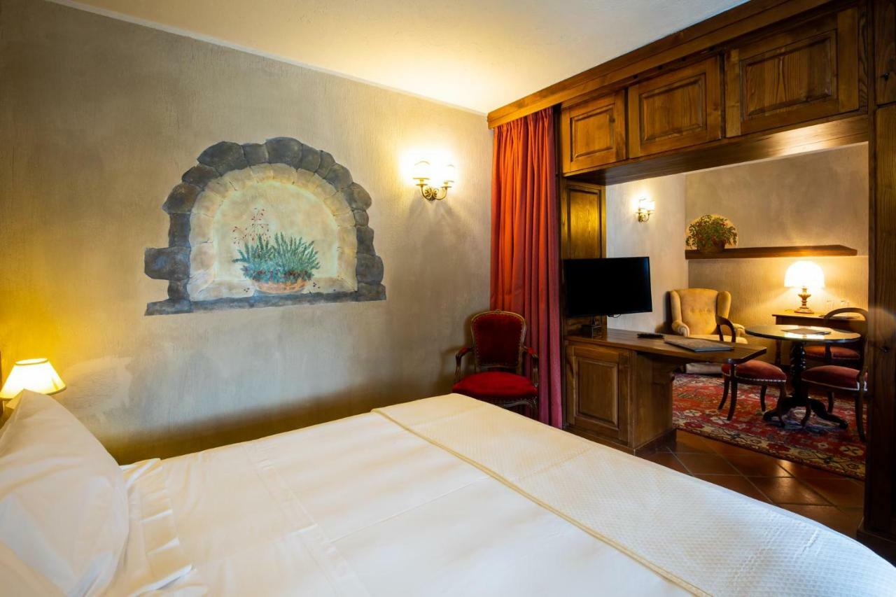 Relais Mont Blanc Hotel & Spa La Salle Eksteriør bilde